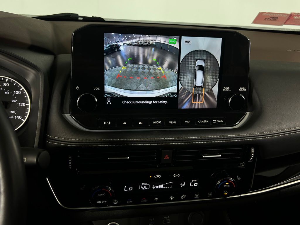 2023 Nissan Rogue SL photo 12