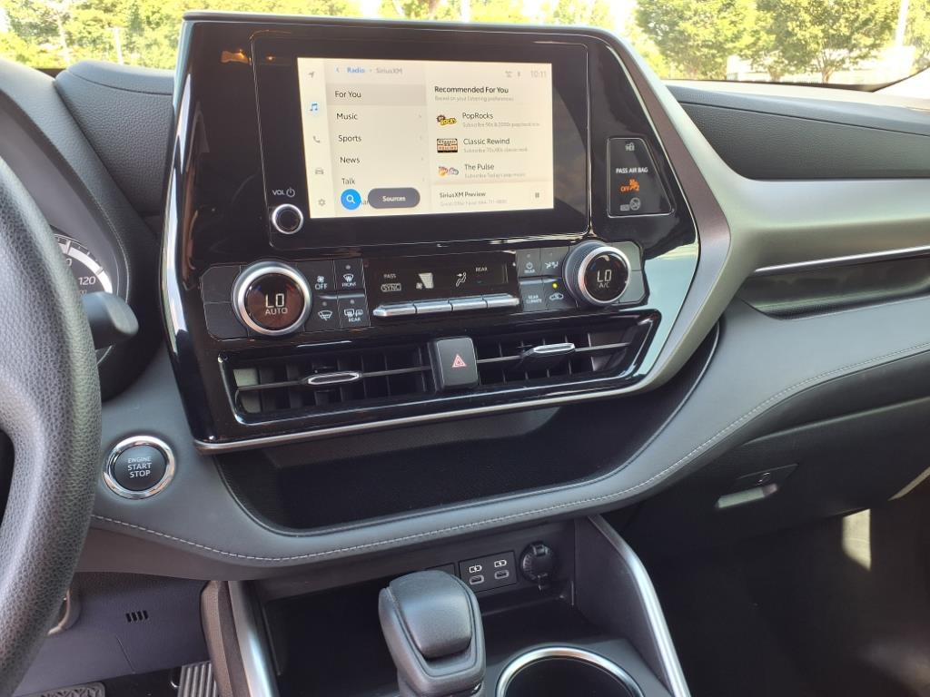 2023 Toyota Highlander L photo 5