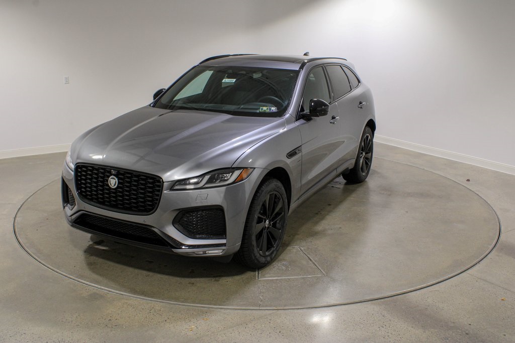 2026 Jaguar F-Pace R-Dynamic S's photo