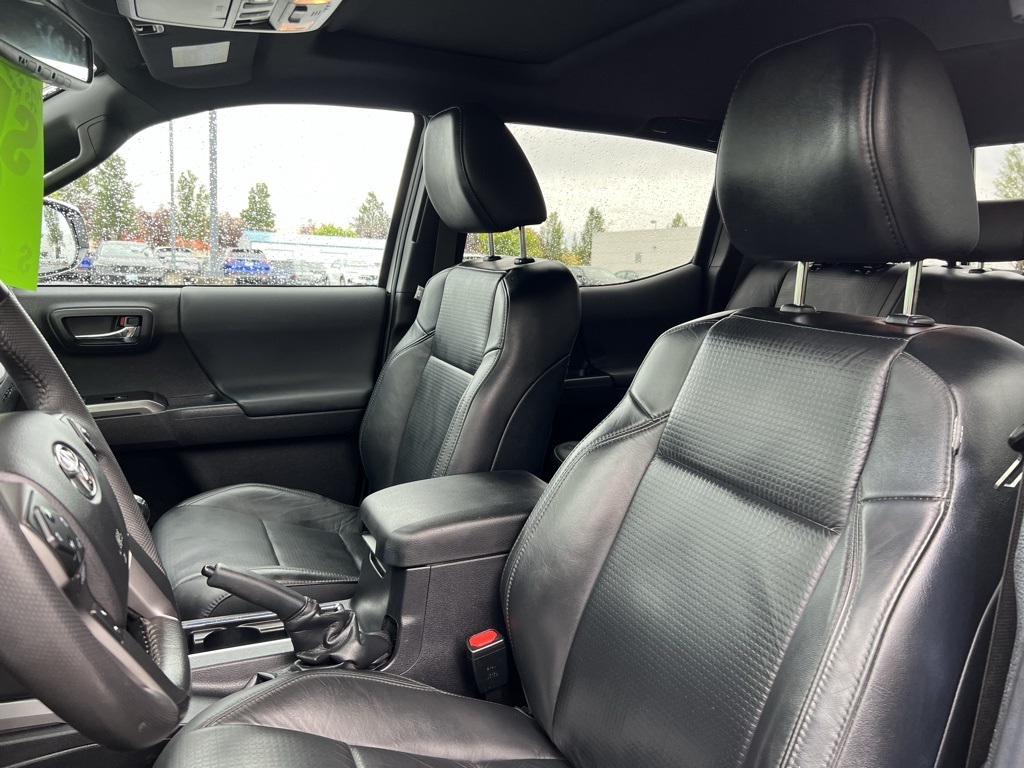 2021 Toyota Tacoma TRD Off-Road 4x4 photo 12
