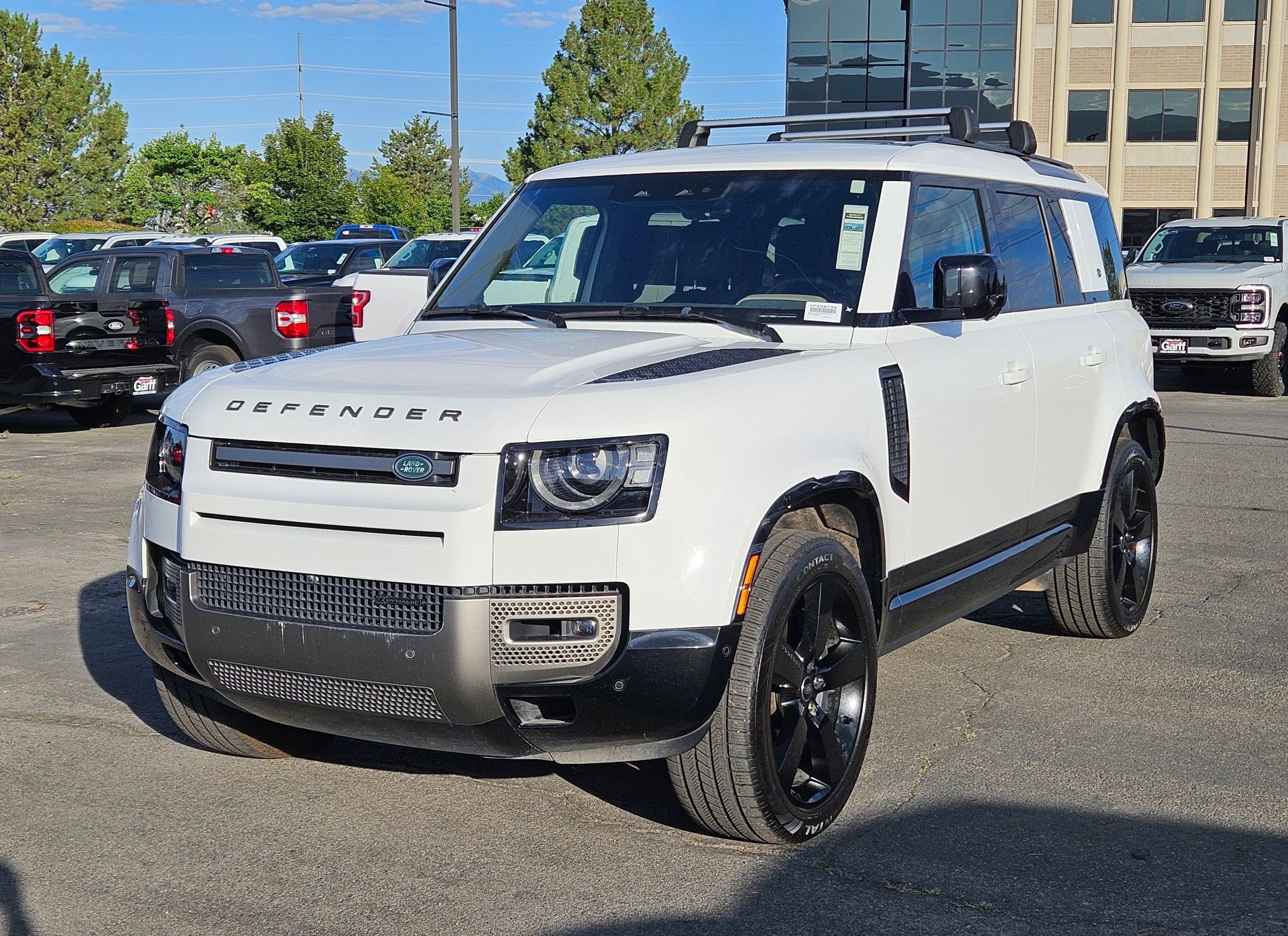 2022 Land Rover Defender X-Dynamic HSE photo 6