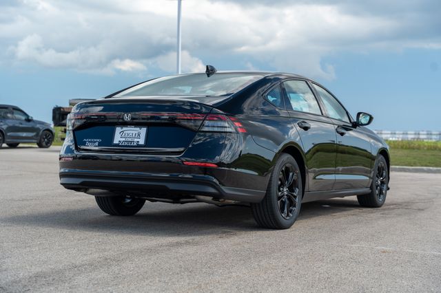 2025 Honda Accord SE photo 6