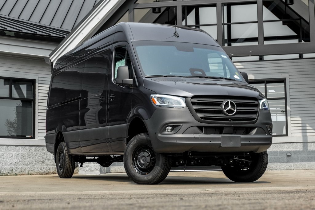 2025 Mercedes-Benz Sprinter Cargo Van Base's photo