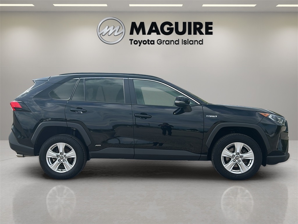 Used 2021 Toyota RAV4 XLE with VIN 4T3RWRFVXMU030458 for sale in Kansas City