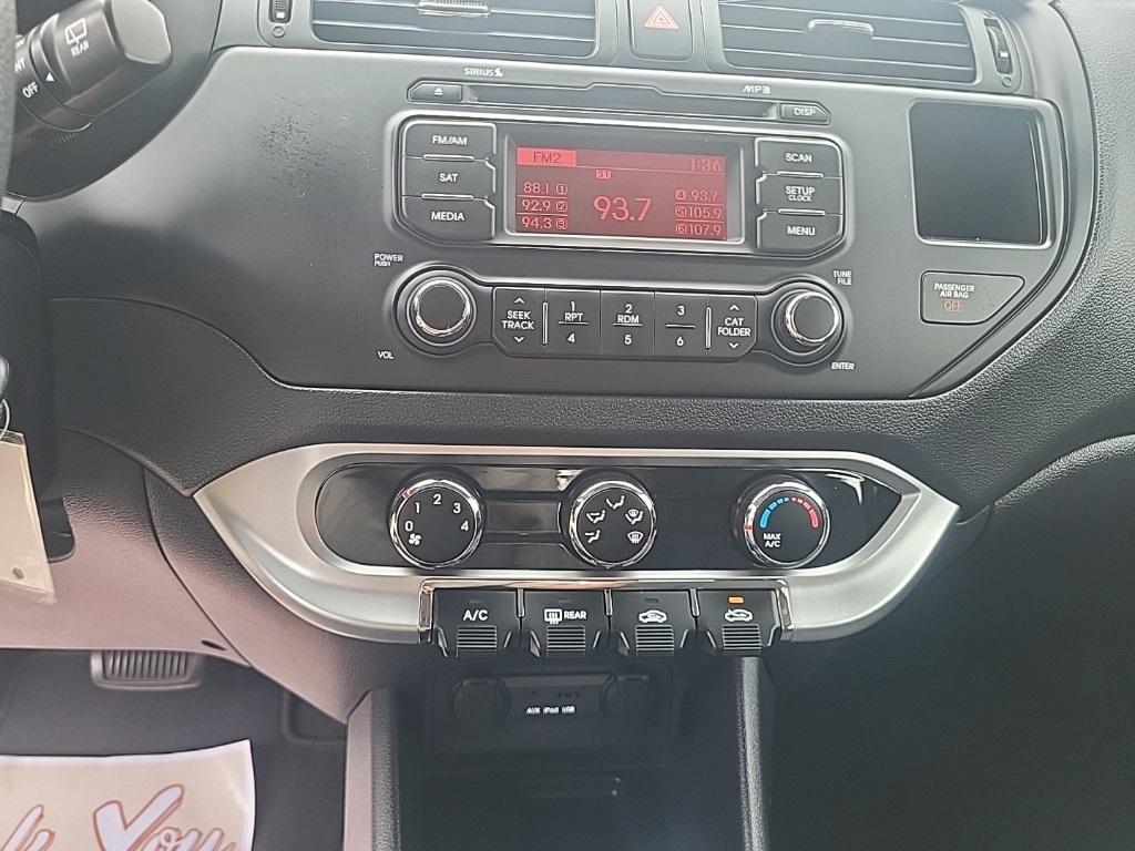 2013 Kia Rio LX photo 6