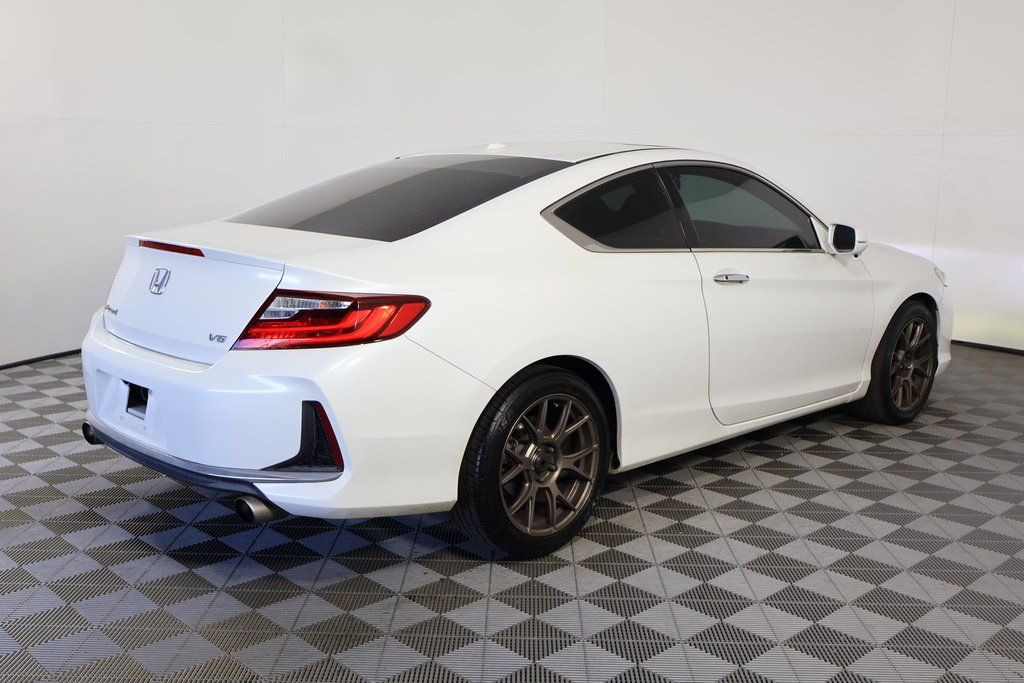 2017 Honda Accord EX-L V6 photo 4