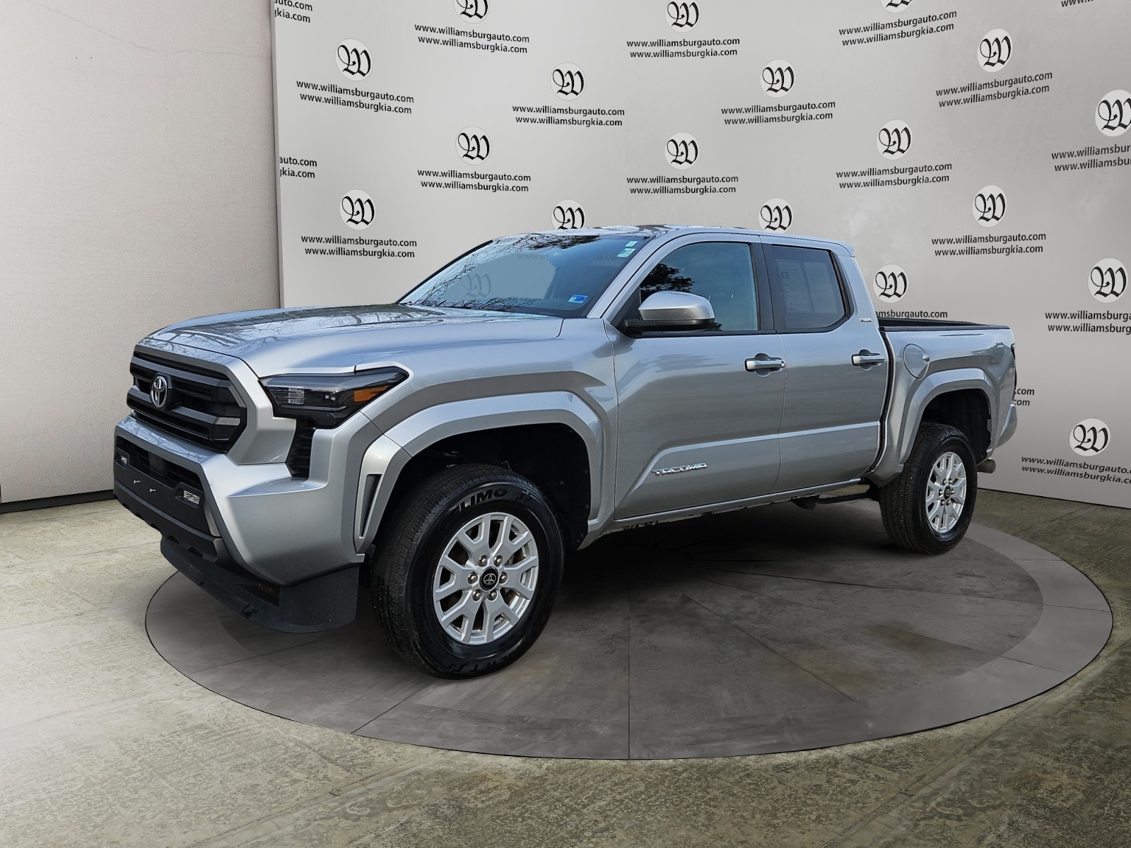 2024 Toyota Tacoma TRD Sport's photo