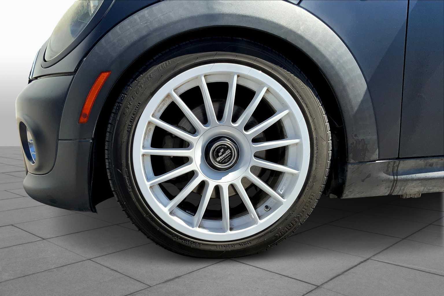 2012 Mini Clubman Base photo 8
