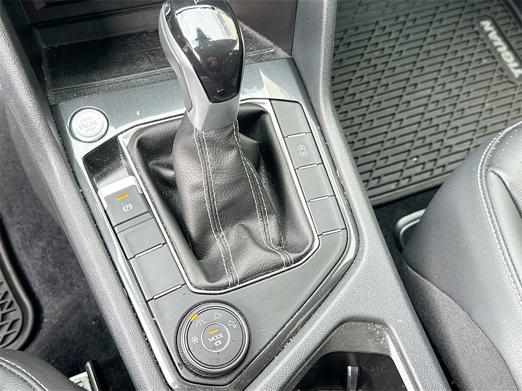 2024 Volkswagen Tiguan SE Wolfsburg Edition photo 16