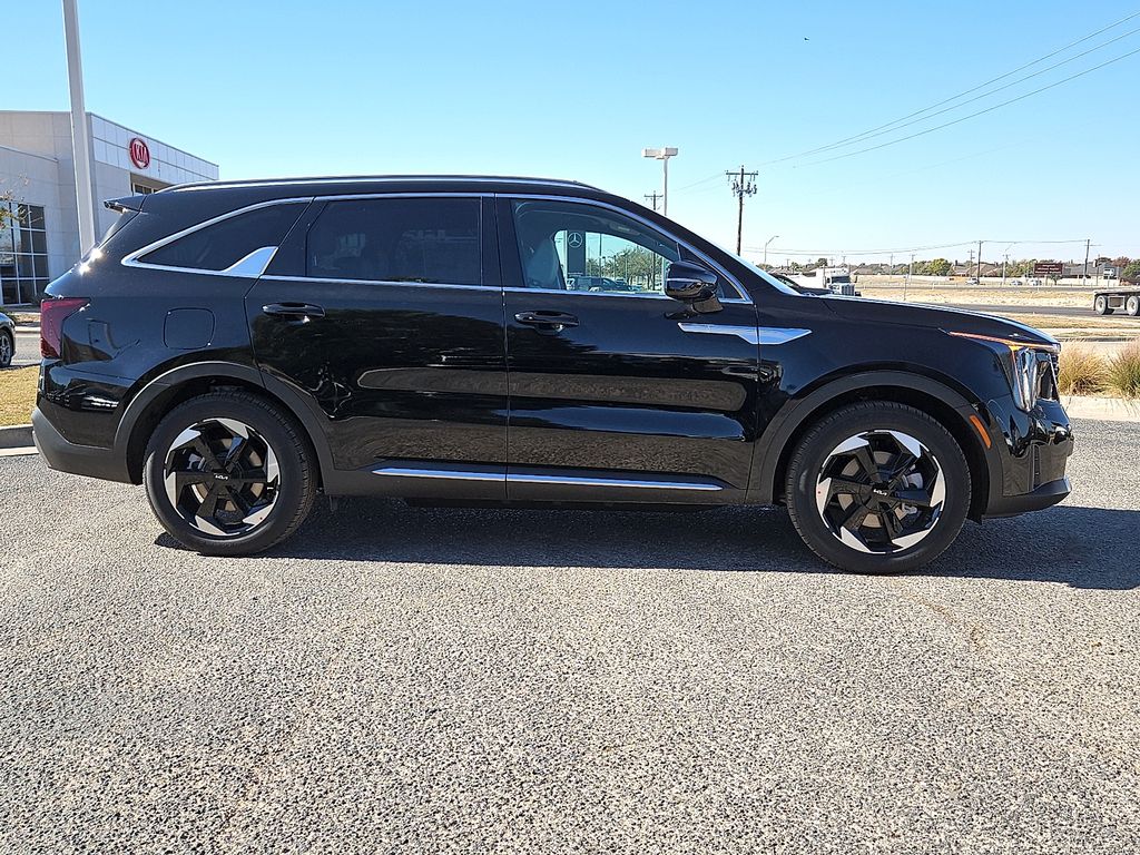 2026 Kia Sorento Plug-In Hybrid EX photo 4