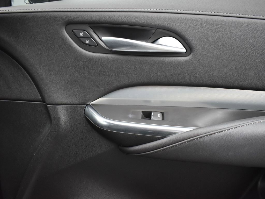 2023 Cadillac XT4 Premium Luxury photo 32