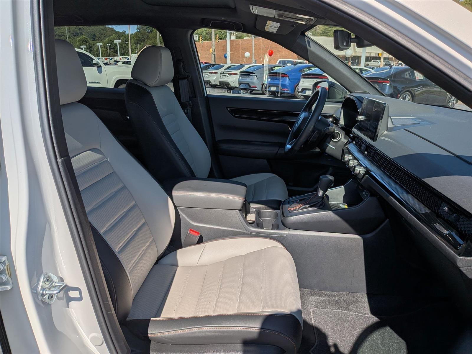 2025 Honda CR-V Hybrid Sport Touring photo 37