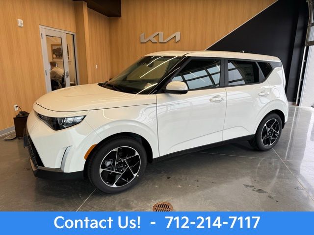 2025 Kia Soul EX's photo