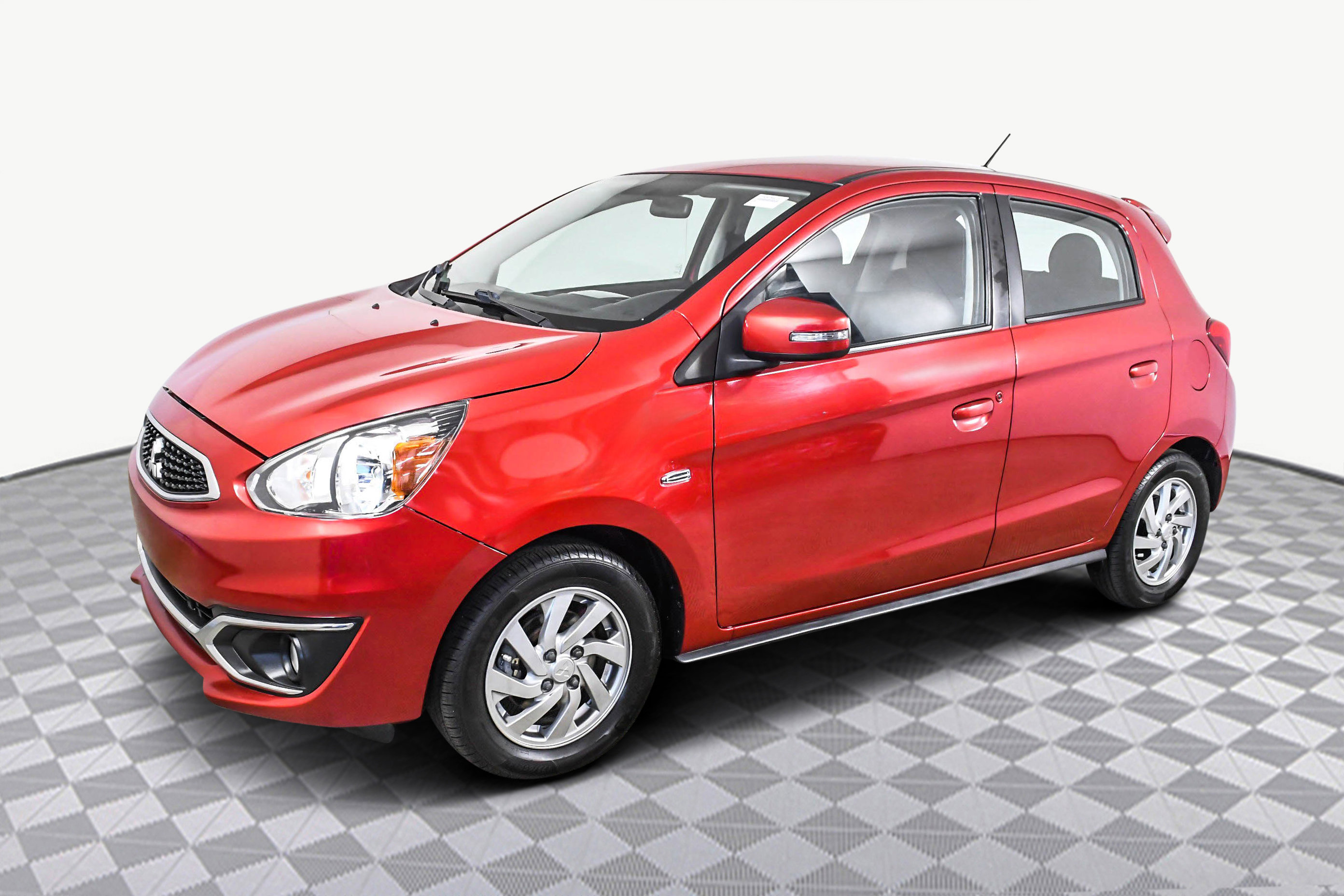 2019 Mitsubishi Mirage SE photo 3
