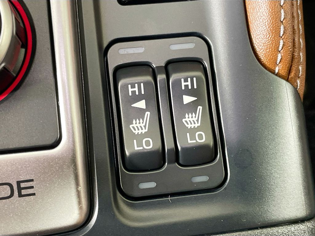 2022 Subaru Forester Touring photo 19