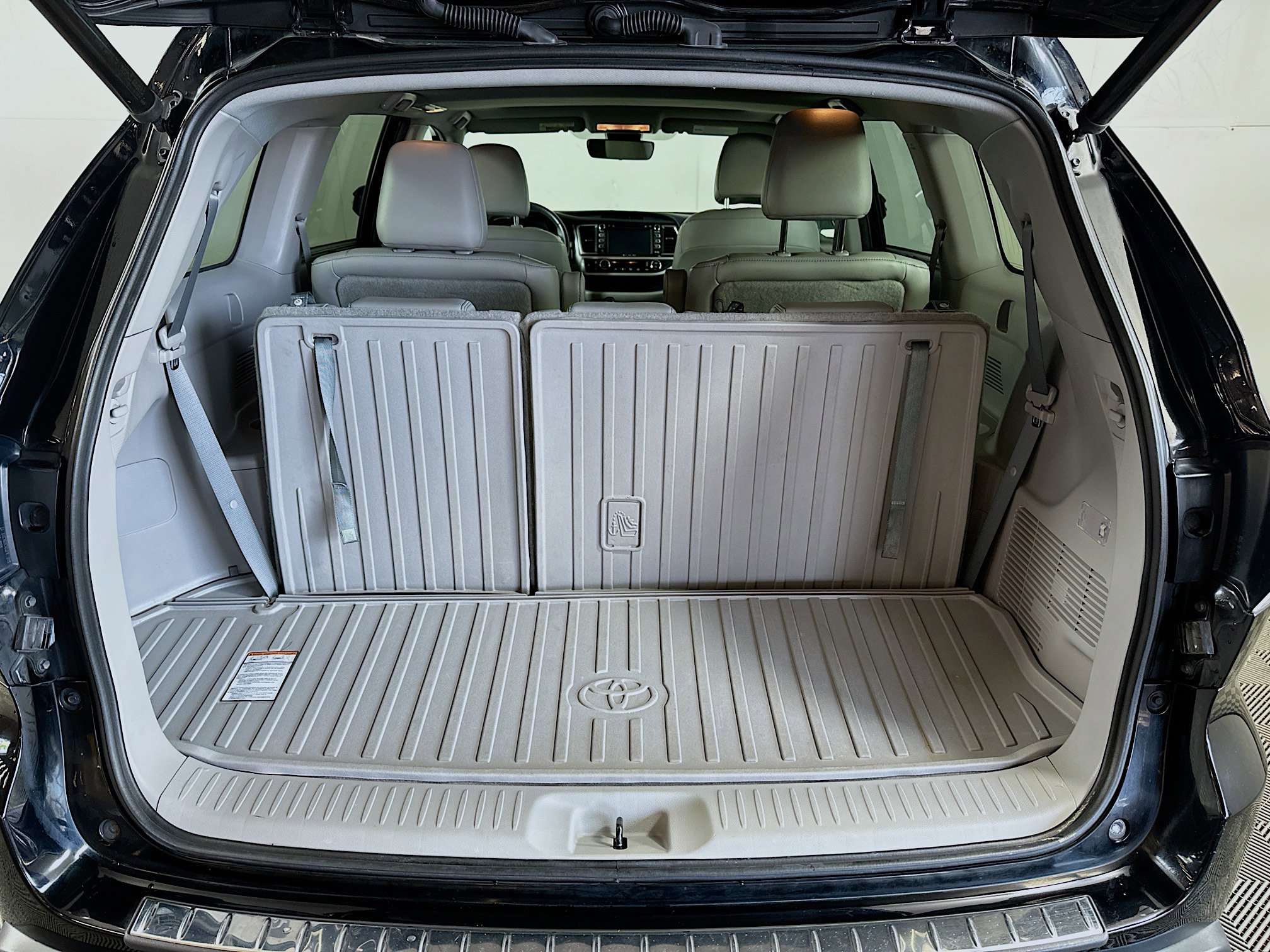 2018 Toyota Highlander Limited photo 25