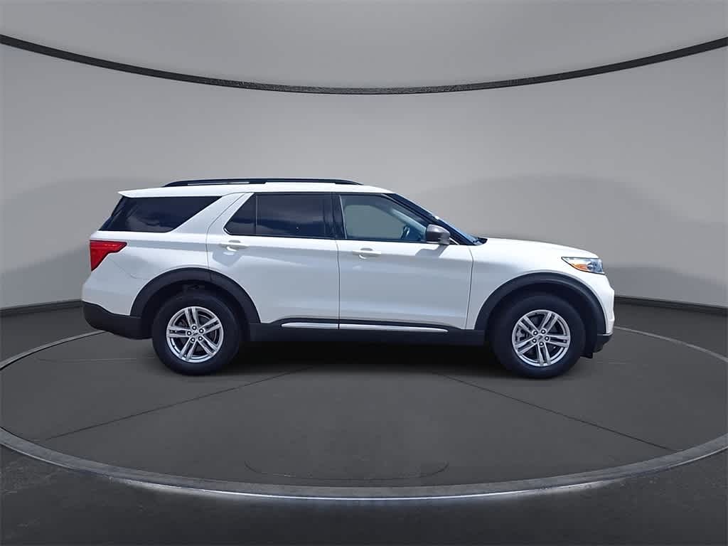2022 Ford Explorer XLT photo 9