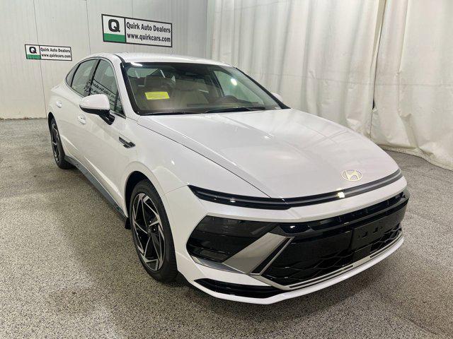 2026 Hyundai Sonata SEL's photo