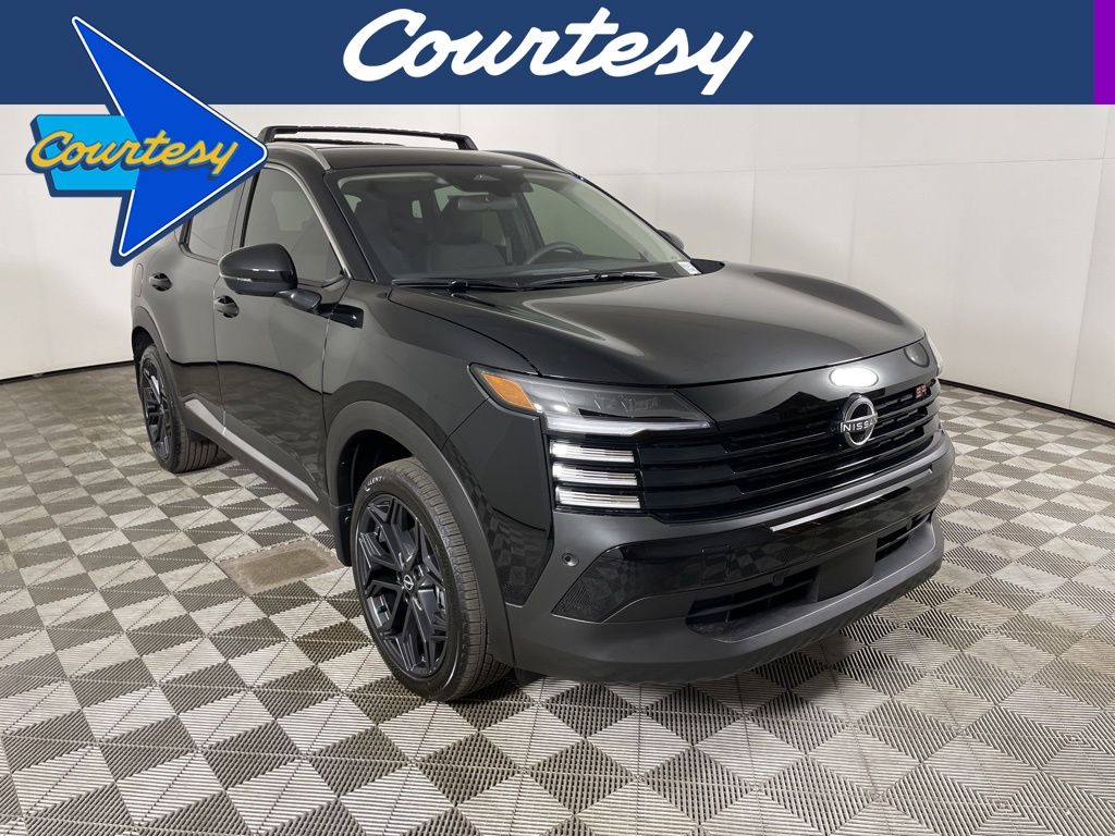 2025 Nissan Kicks SR's photo