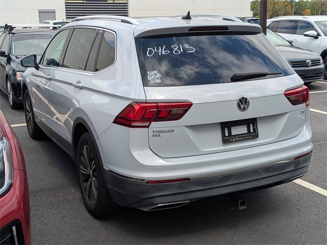 2018 Volkswagen Tiguan SEL photo 2