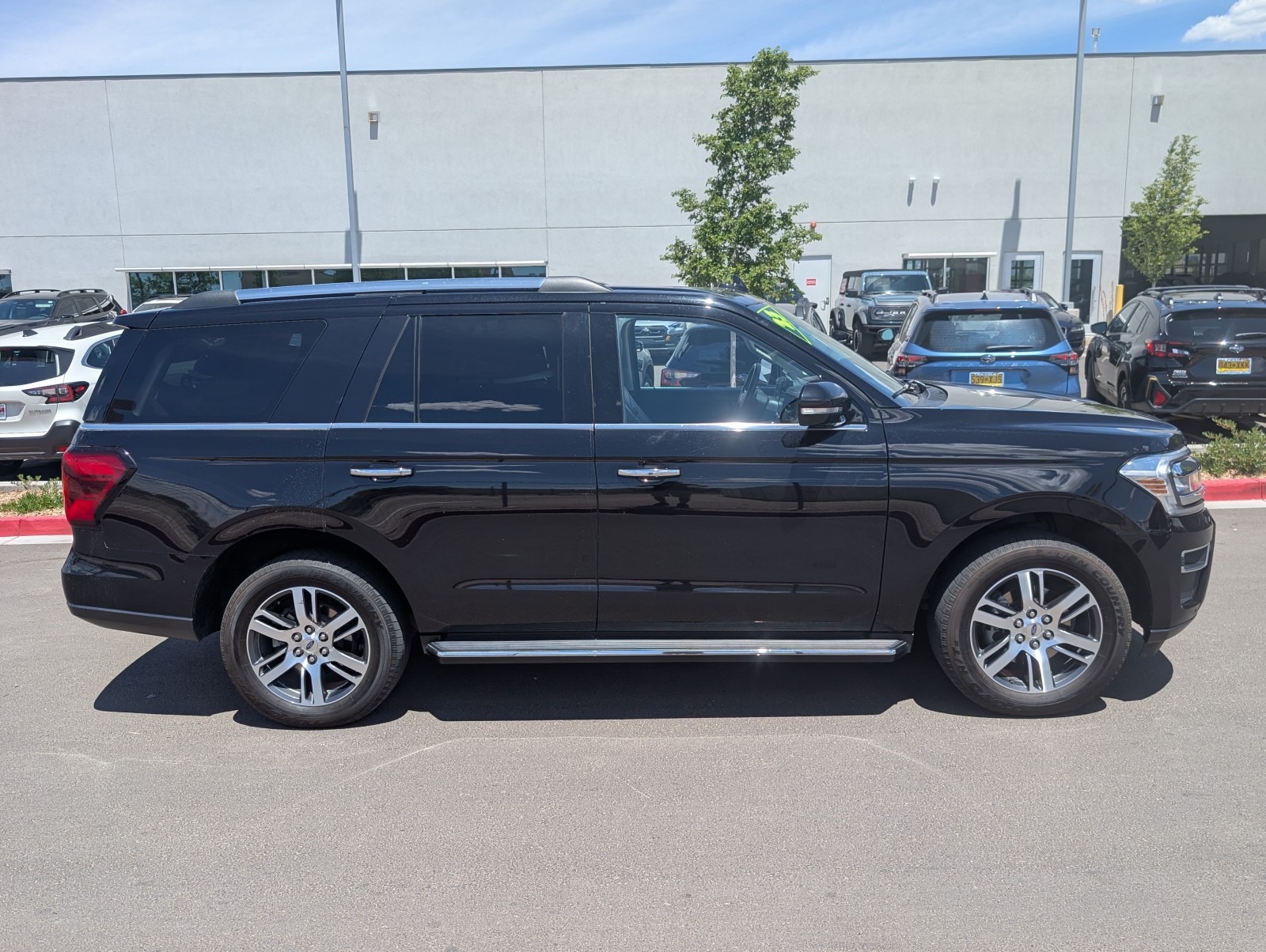 Used 2023 BLACK Ford Limited image 4