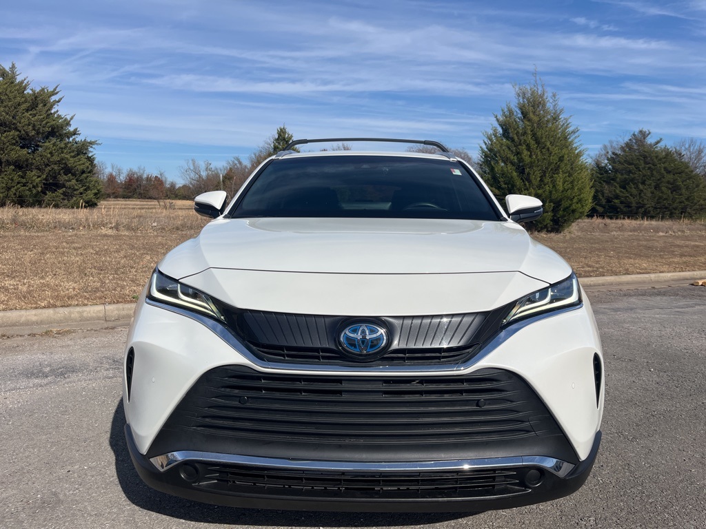 2021 Toyota Venza XLE photo 2
