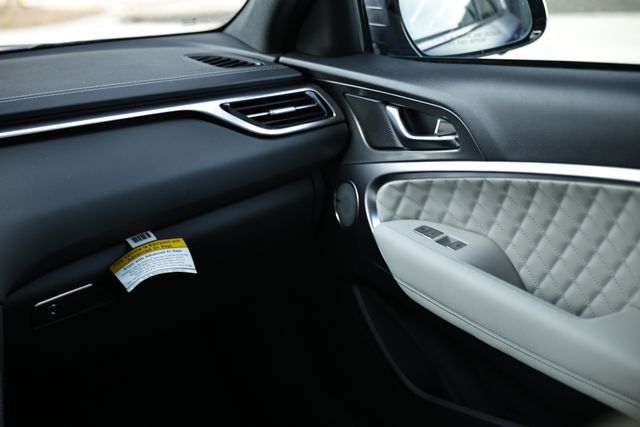 2025 Genesis G70 3.3T Sport Advanced photo 28