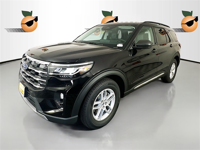 2025 Ford Explorer photo 3