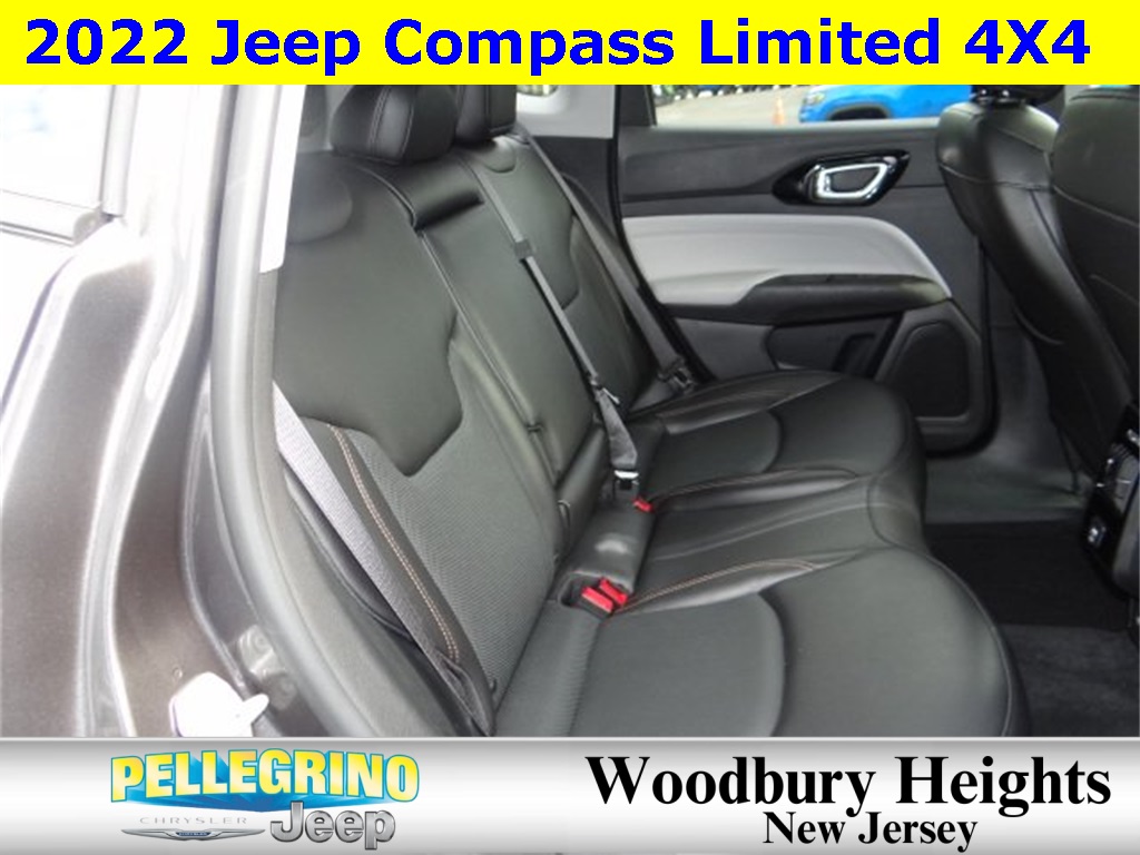 2022 Jeep Compass Limited photo 10