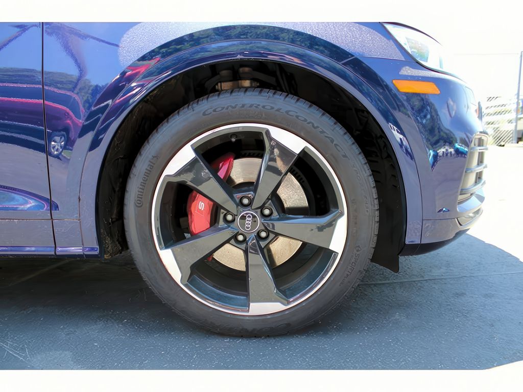 2020 Audi SQ5 Premium Plus photo 25