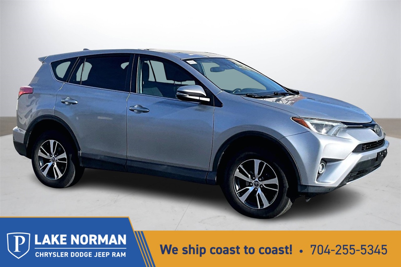 2018 Toyota RAV4 XLE's photo