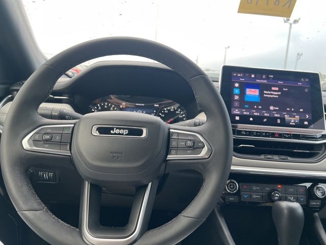2024 Jeep Compass Limited photo 13