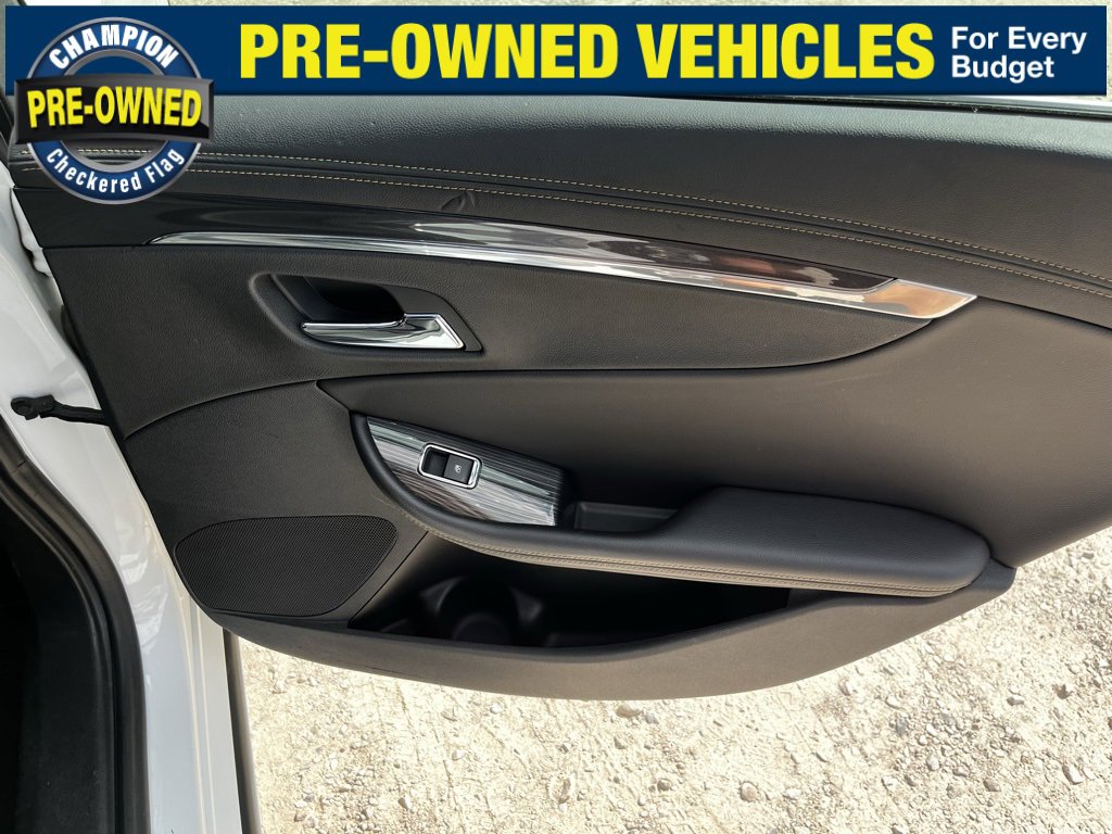 2016 Chevrolet Impala 1LT photo 25