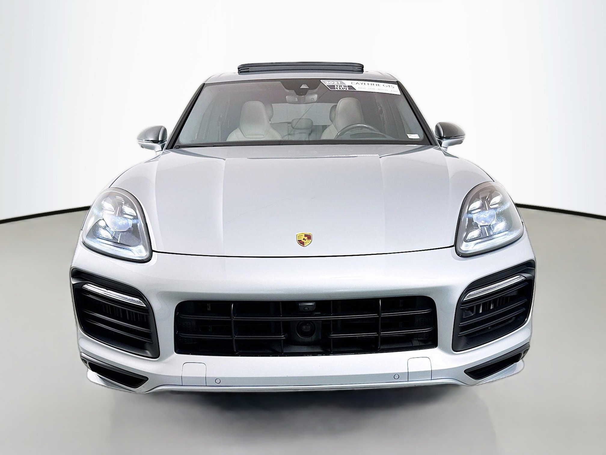 2021 Porsche Cayenne GTS photo 2