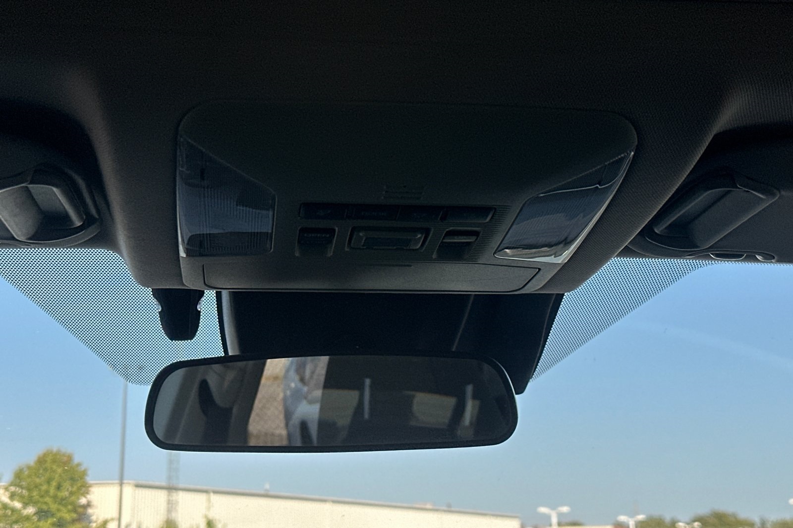 2022 Toyota RAV4 Hybrid XLE photo 12