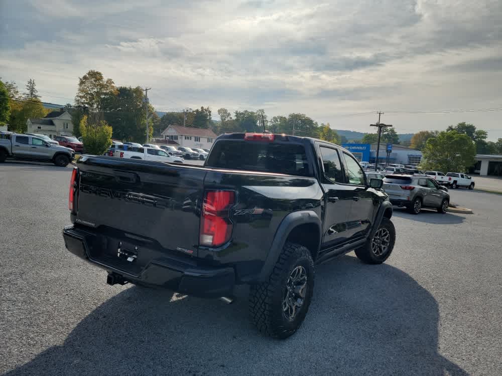 2026 Chevrolet Colorado ZR2 photo 2