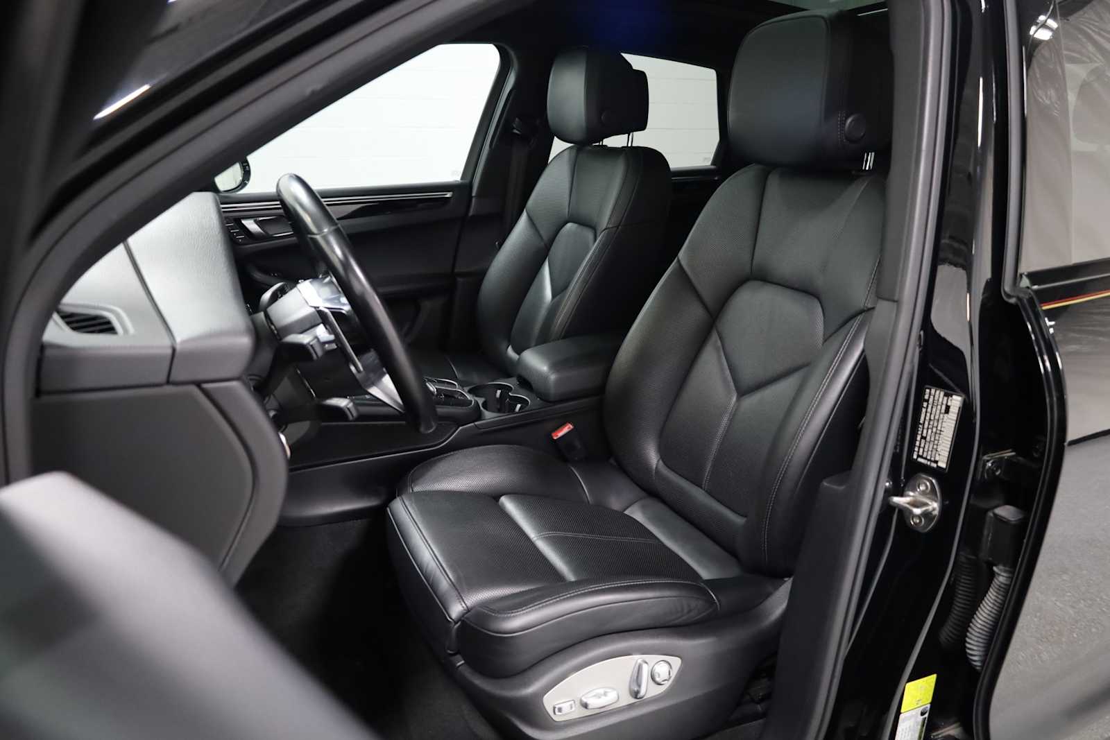 2018 Porsche Macan S photo 3