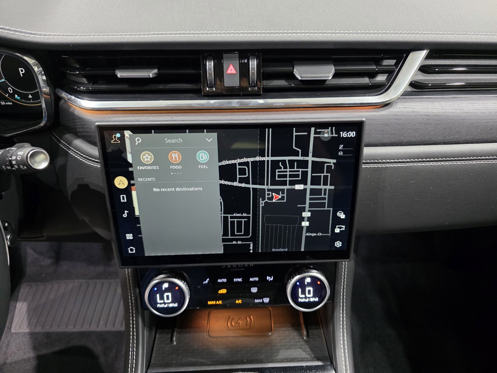 2026 Jaguar F-PACE R-Dynamic S P250 photo 16
