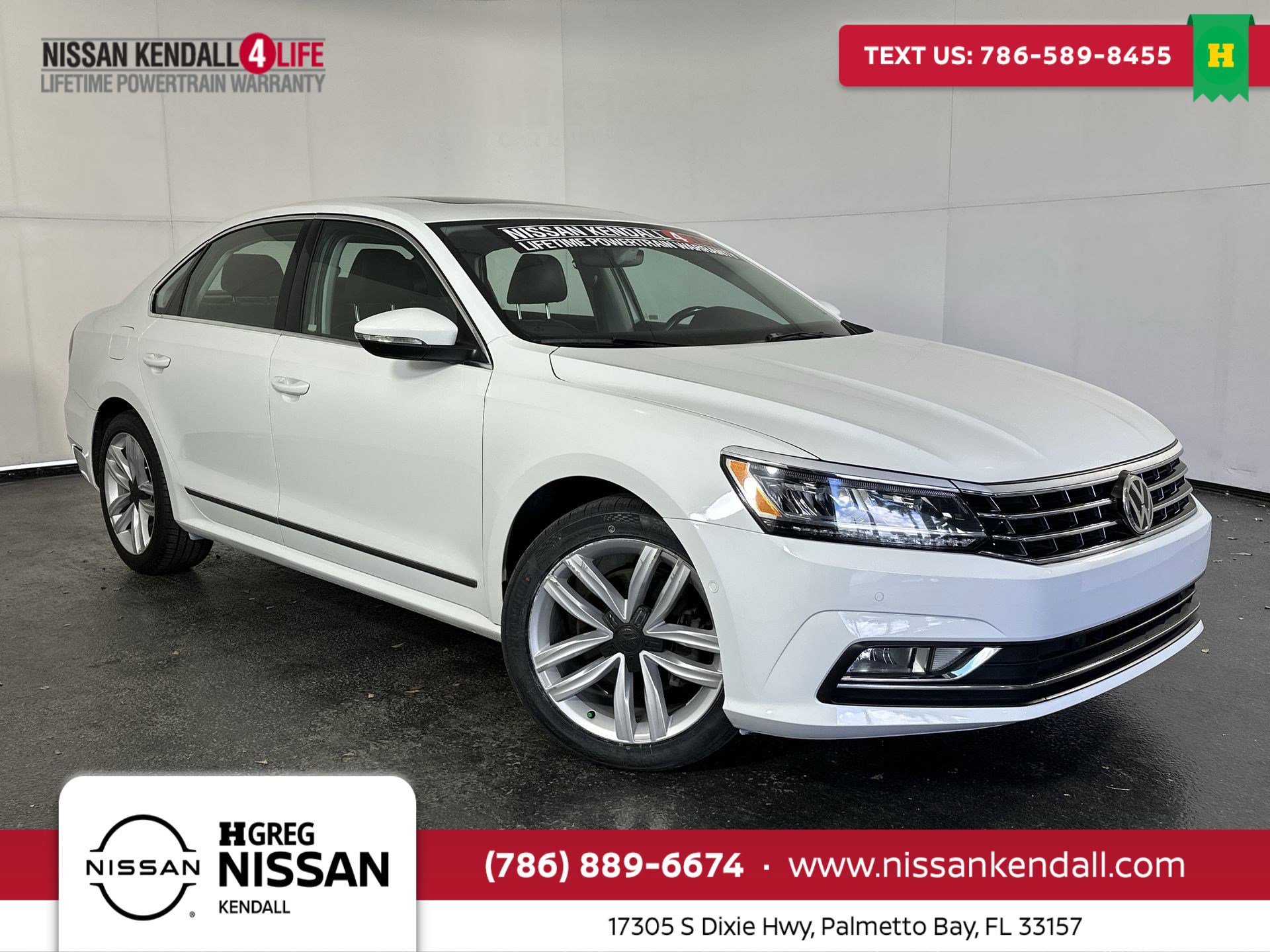 2017 Volkswagen Passat SEL Premium's photo
