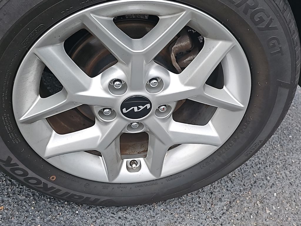 2023 Kia Soul LX photo 11