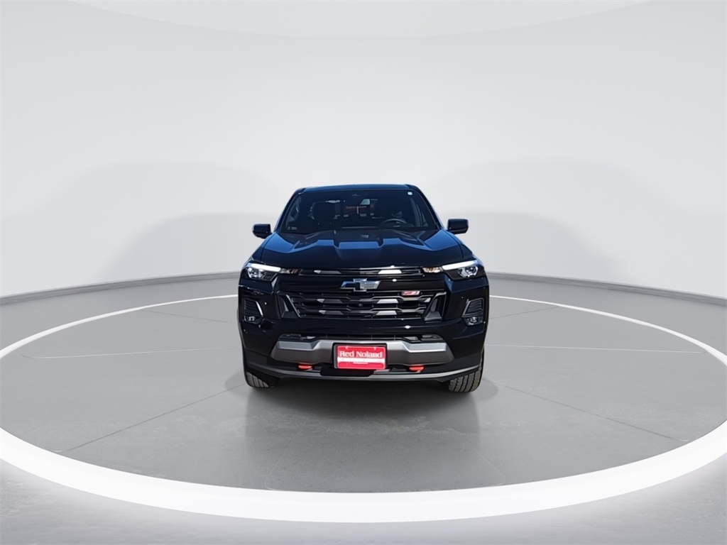 2024 Chevrolet Colorado Z71 photo 3