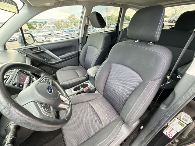 2018 Subaru Forester Premium photo 18