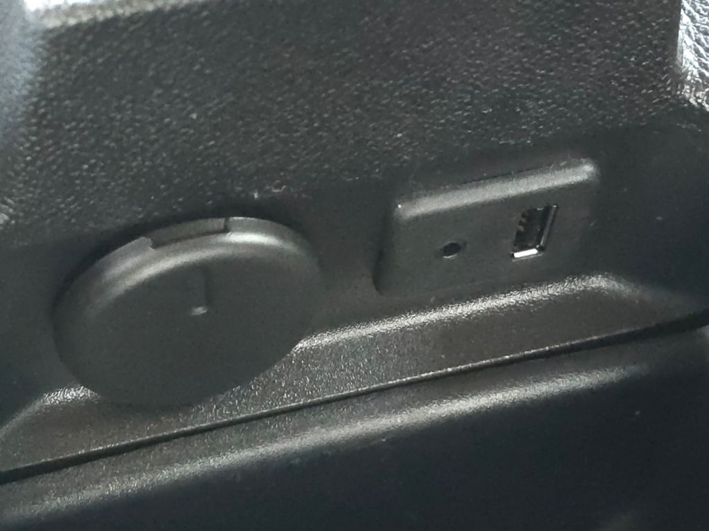 2013 Chevrolet Volt Base photo 18