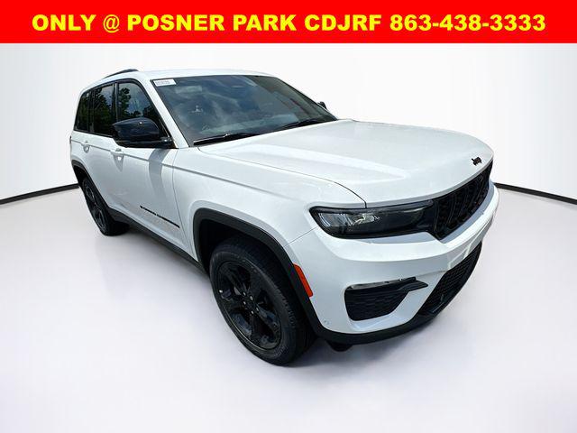 2025 Jeep Grand Cherokee Limited photo 3