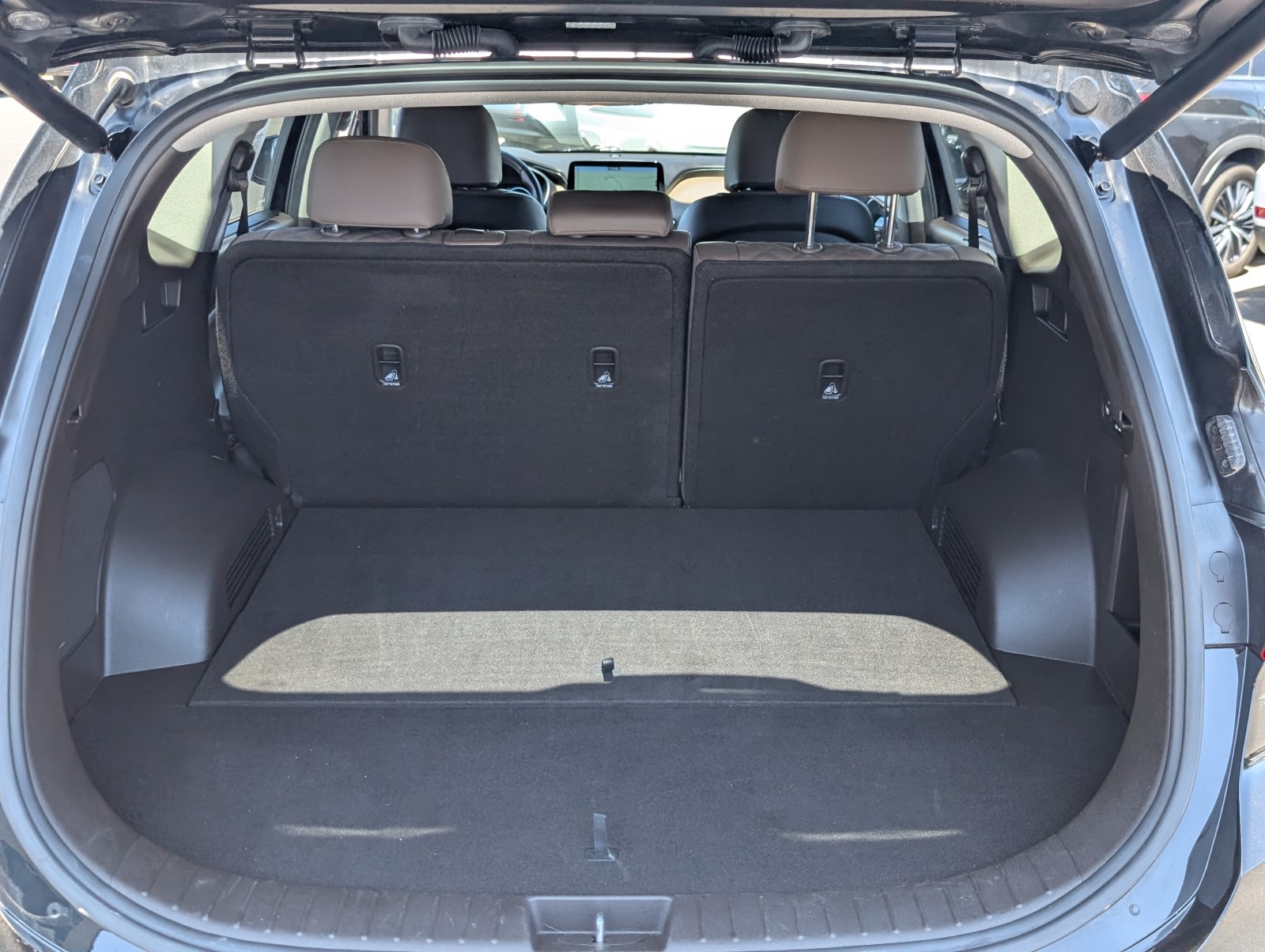 Used 2023 BLACK Hyundai Limited image 27