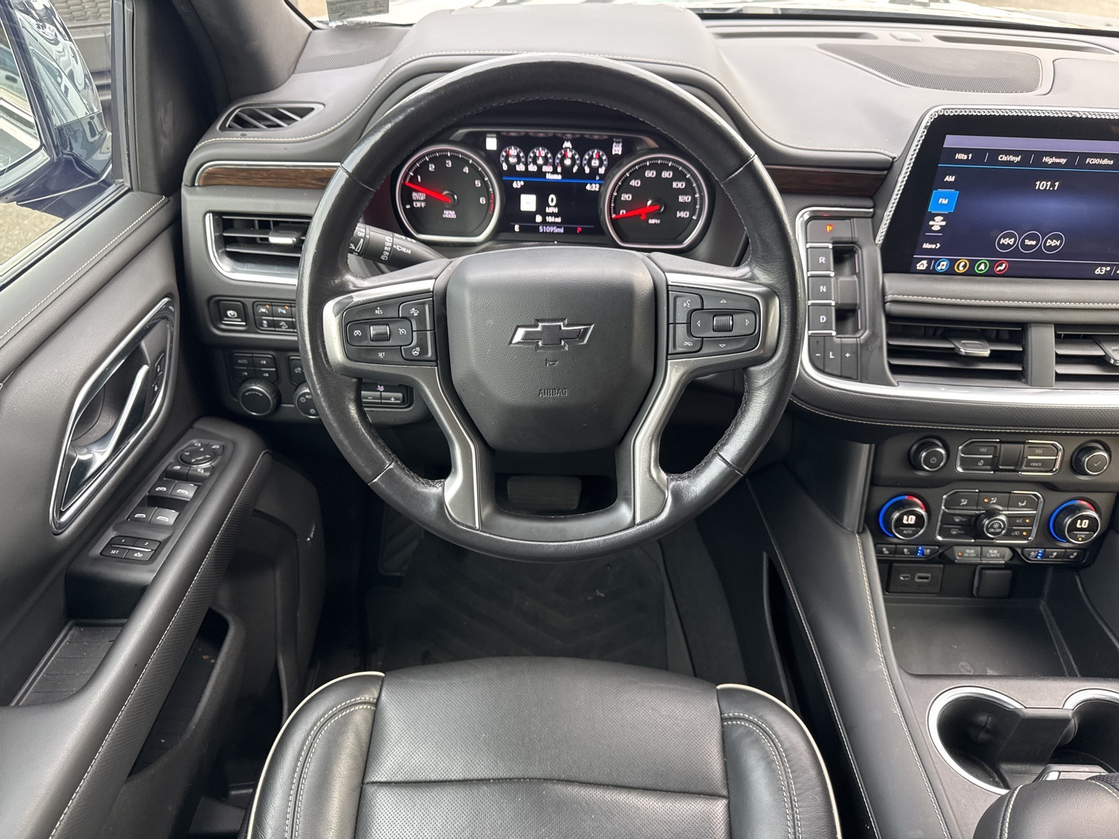 2021 Chevrolet Tahoe Premier photo 3