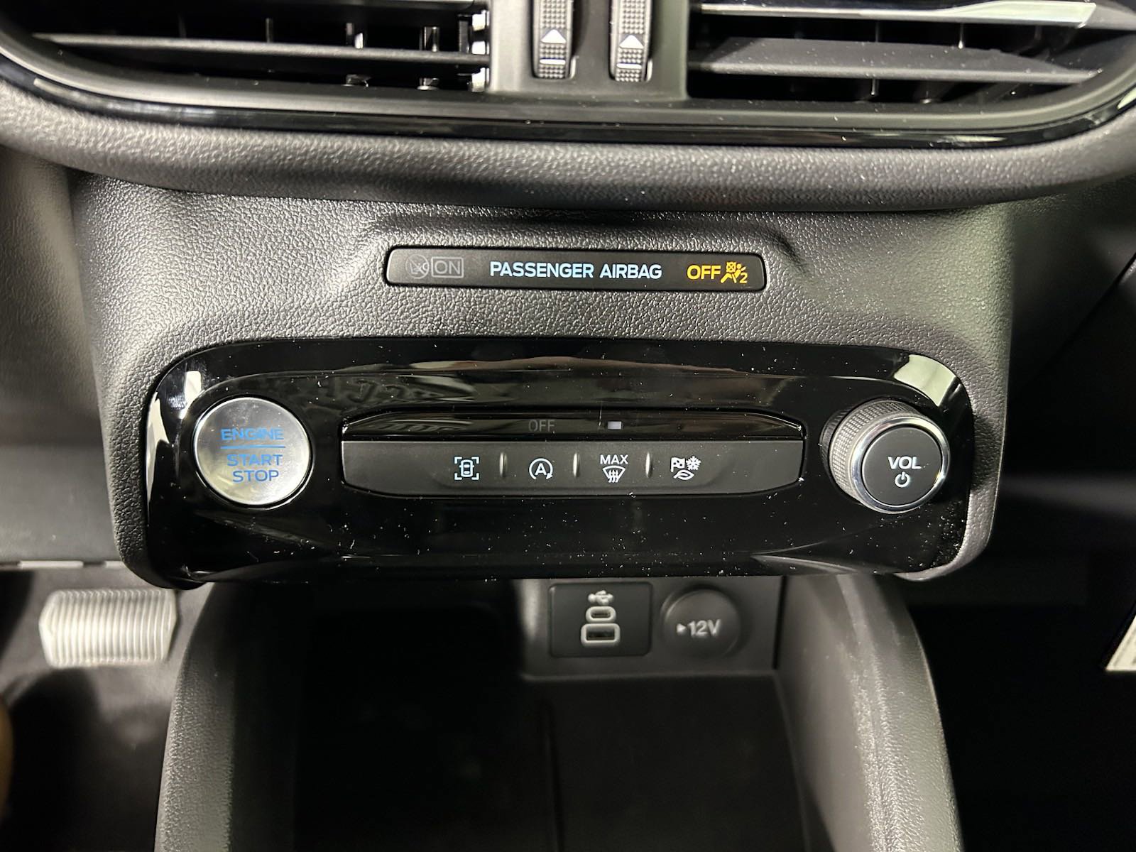 2025 Ford Escape ST-Line photo 22