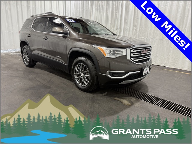 2019 GMC Acadia SLT-1's photo