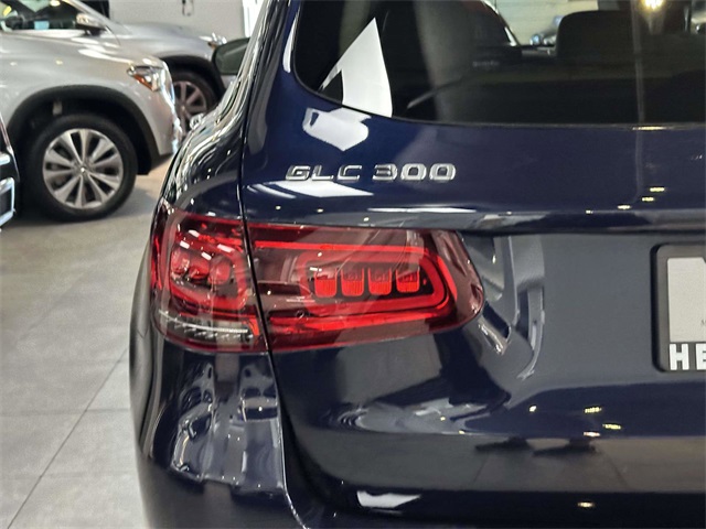 2022 Mercedes Benz GLC 300 4MATIC photo 6