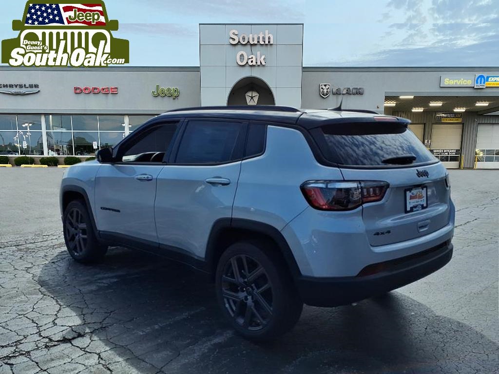 2025 Jeep Compass Limited photo 3